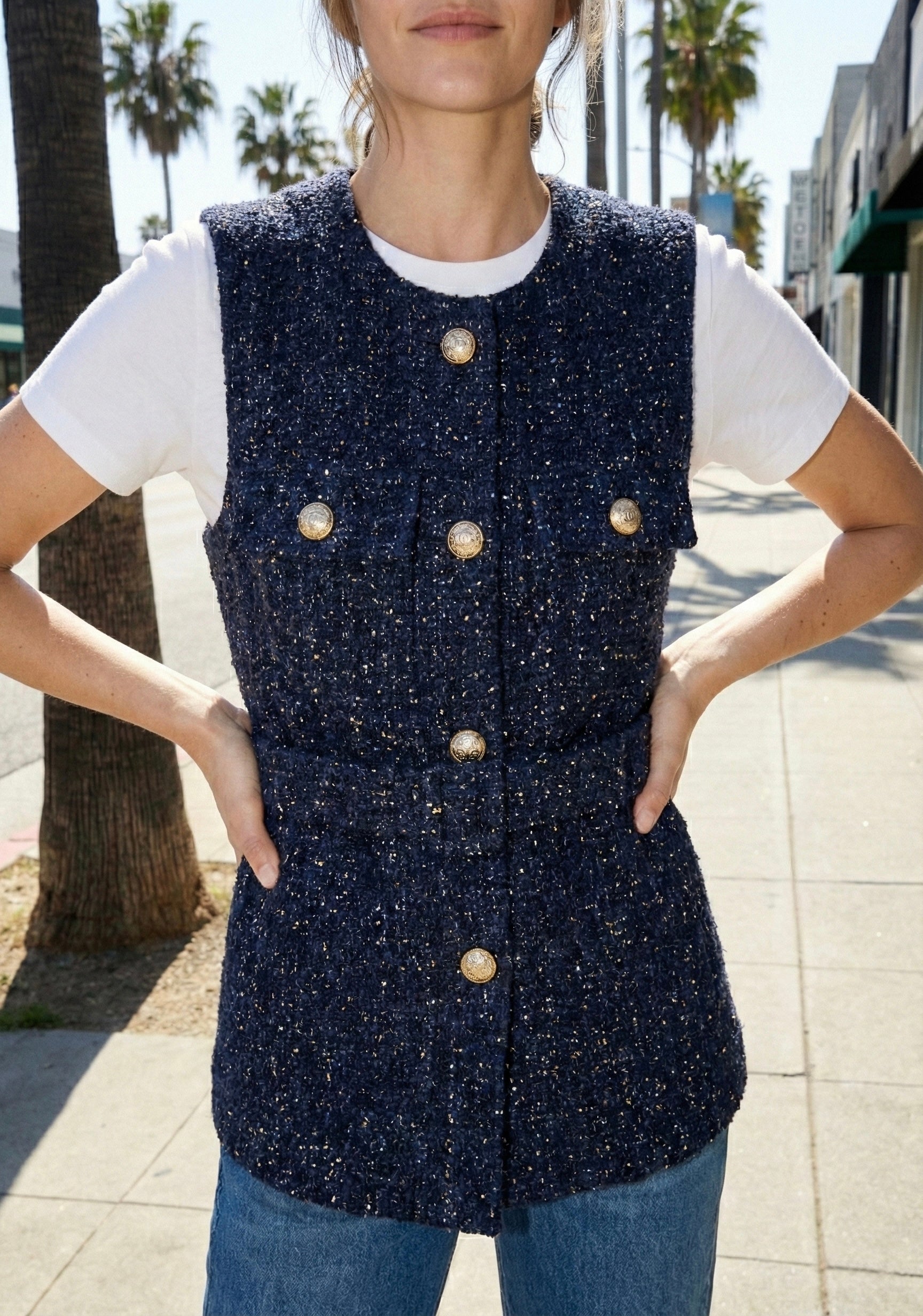 GILET STRUCTURÉ EN TWEED À CEINTURE