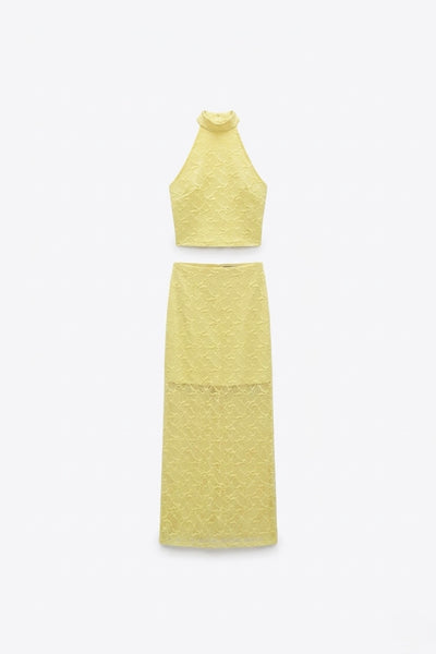 ENSEMBLE EN DENTELLE TRAVAILLÉE