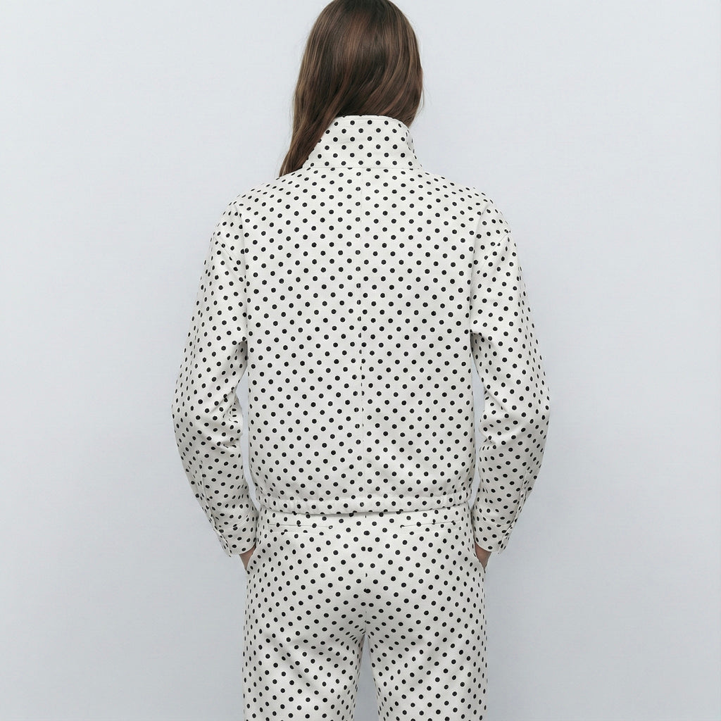 VESTE COURTE À IMPRIMÉ ET COL MONTANT