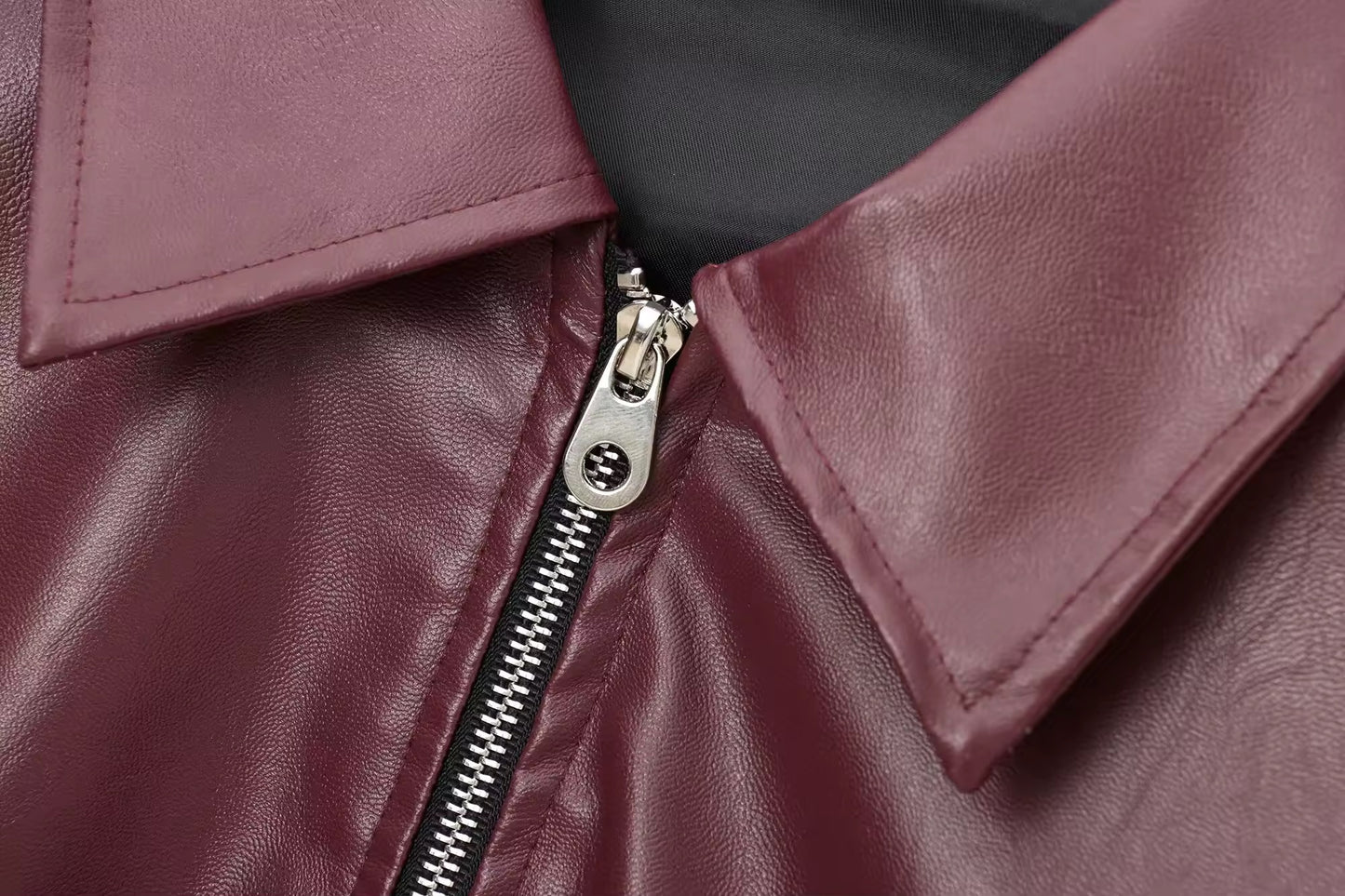 Veste courte en cuir PU bordeaux à fermeture éclair