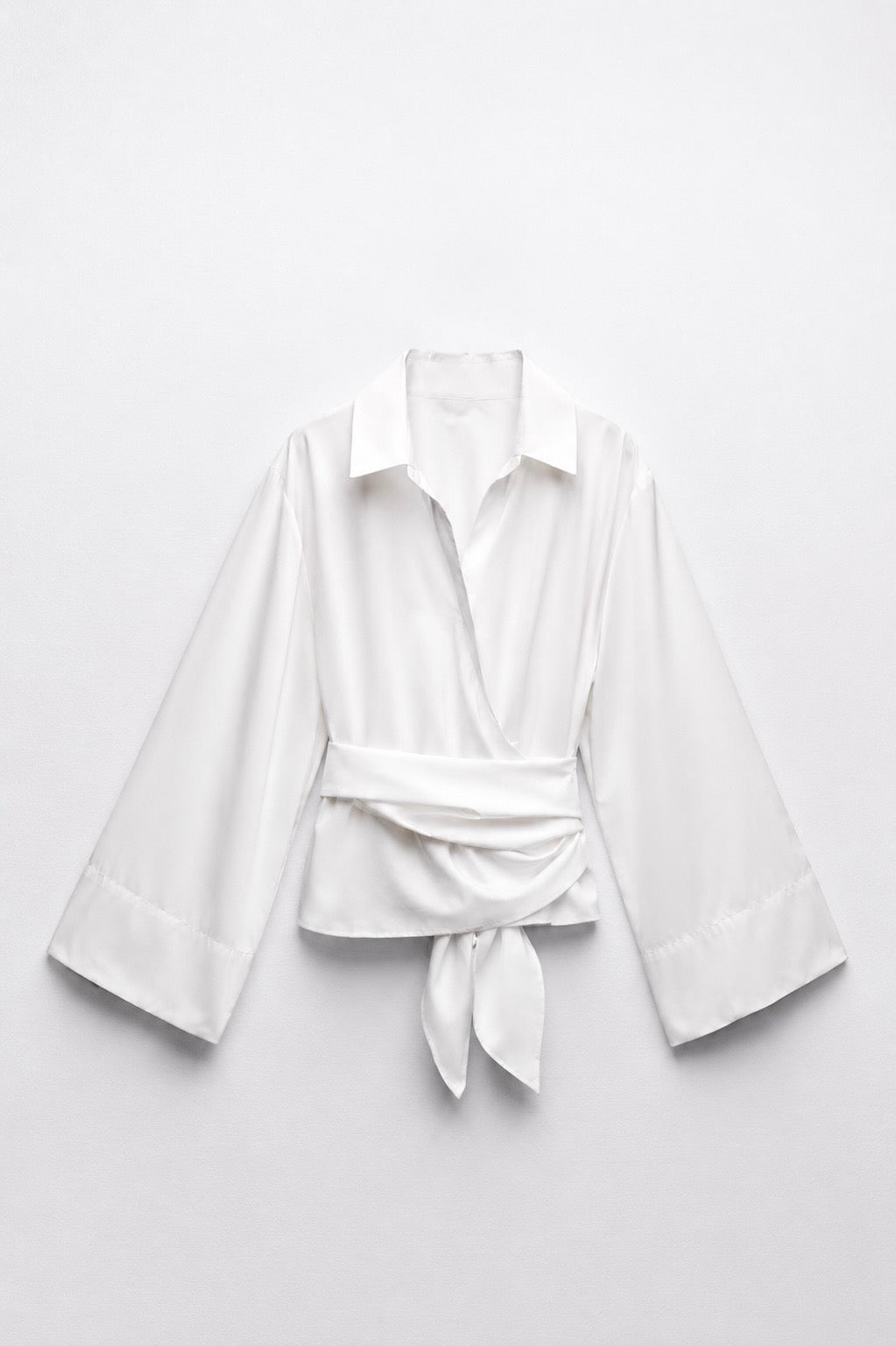 CHEMISE COURTE COL CHEMISE CEINTURÉE
