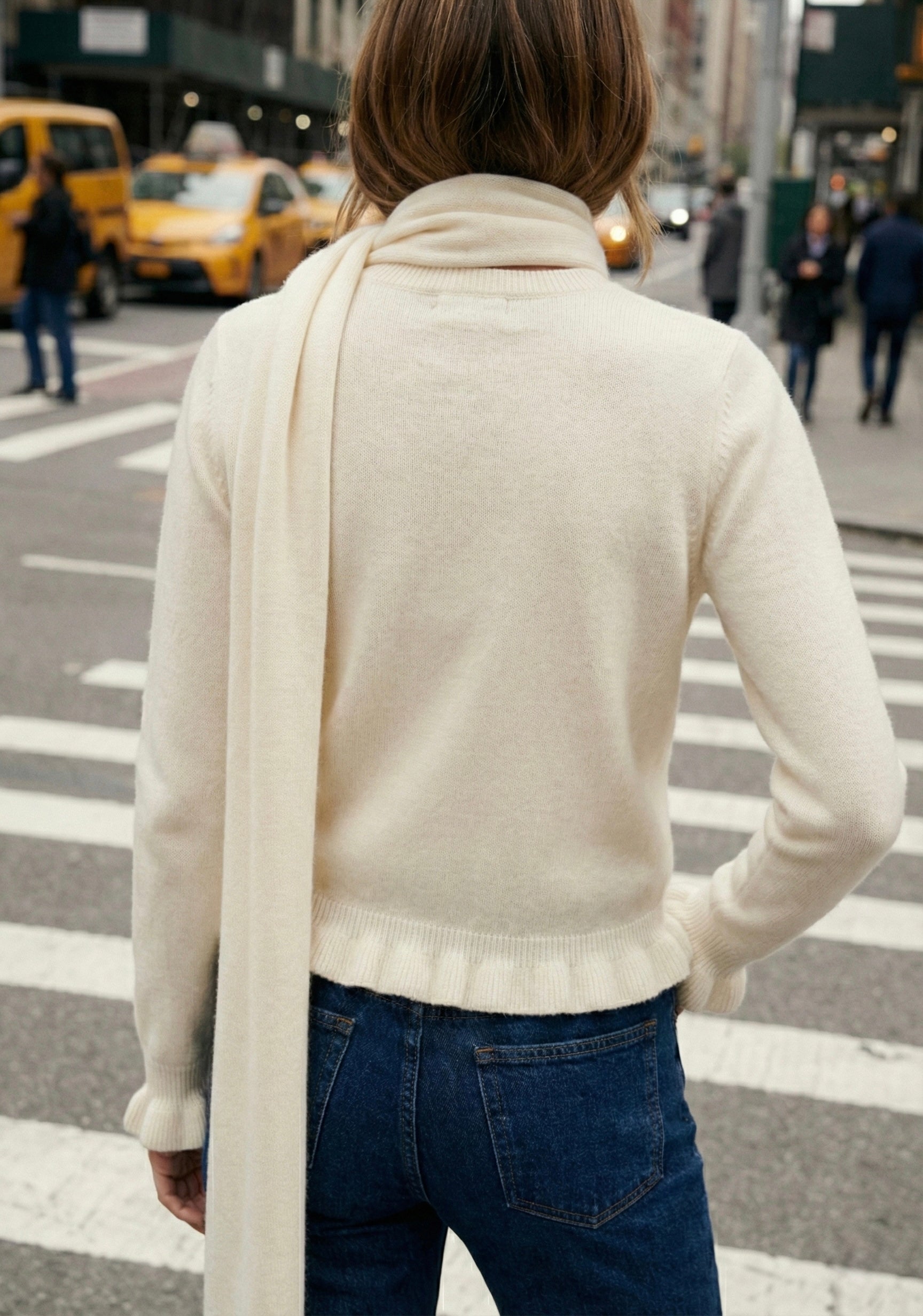 CARDIGAN MAILLE DOUCE À BOUTONS DISCRETS