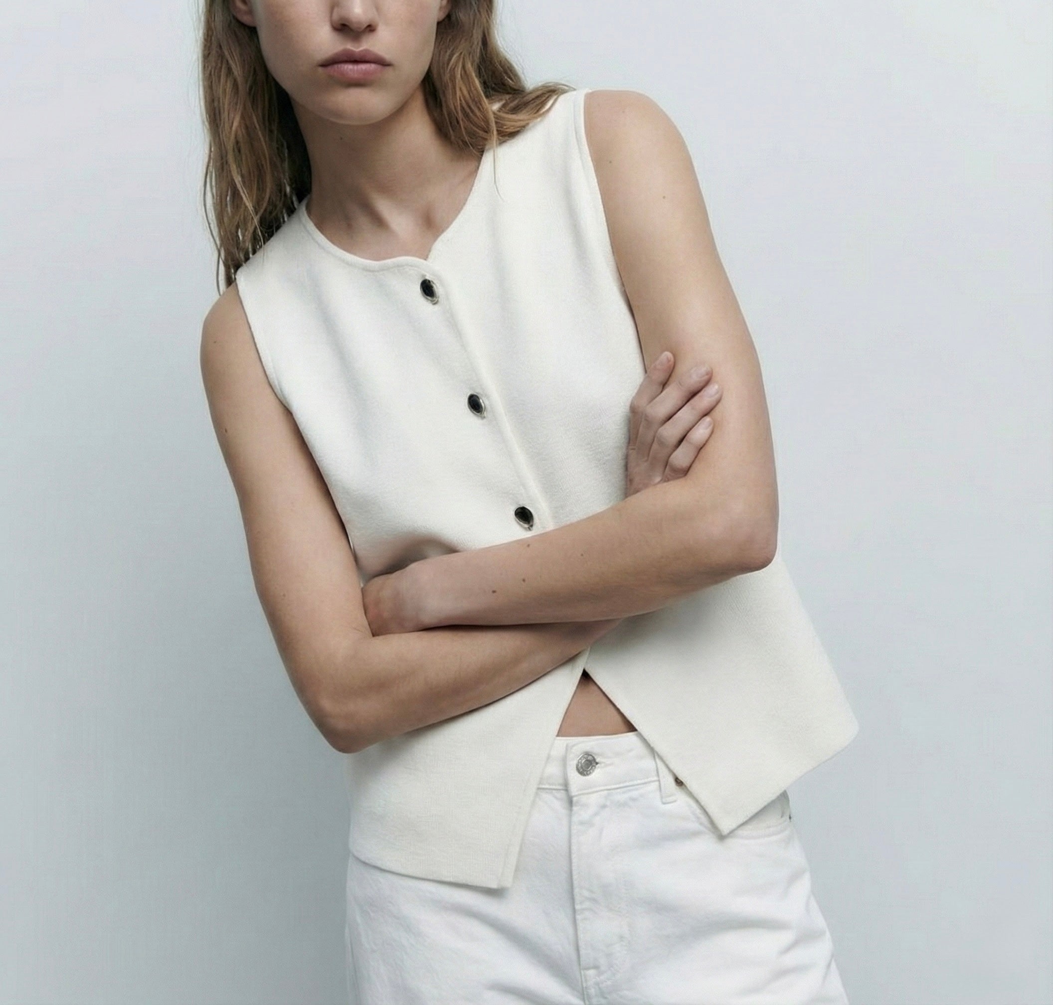 CARDIGAN COURT CONTRASTÉ À DÉTAILS BRODÉS