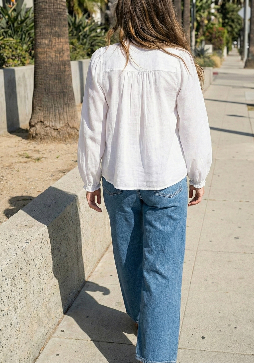 BLOUSE À COL LIEN ET MANCHES ÉVASÉES