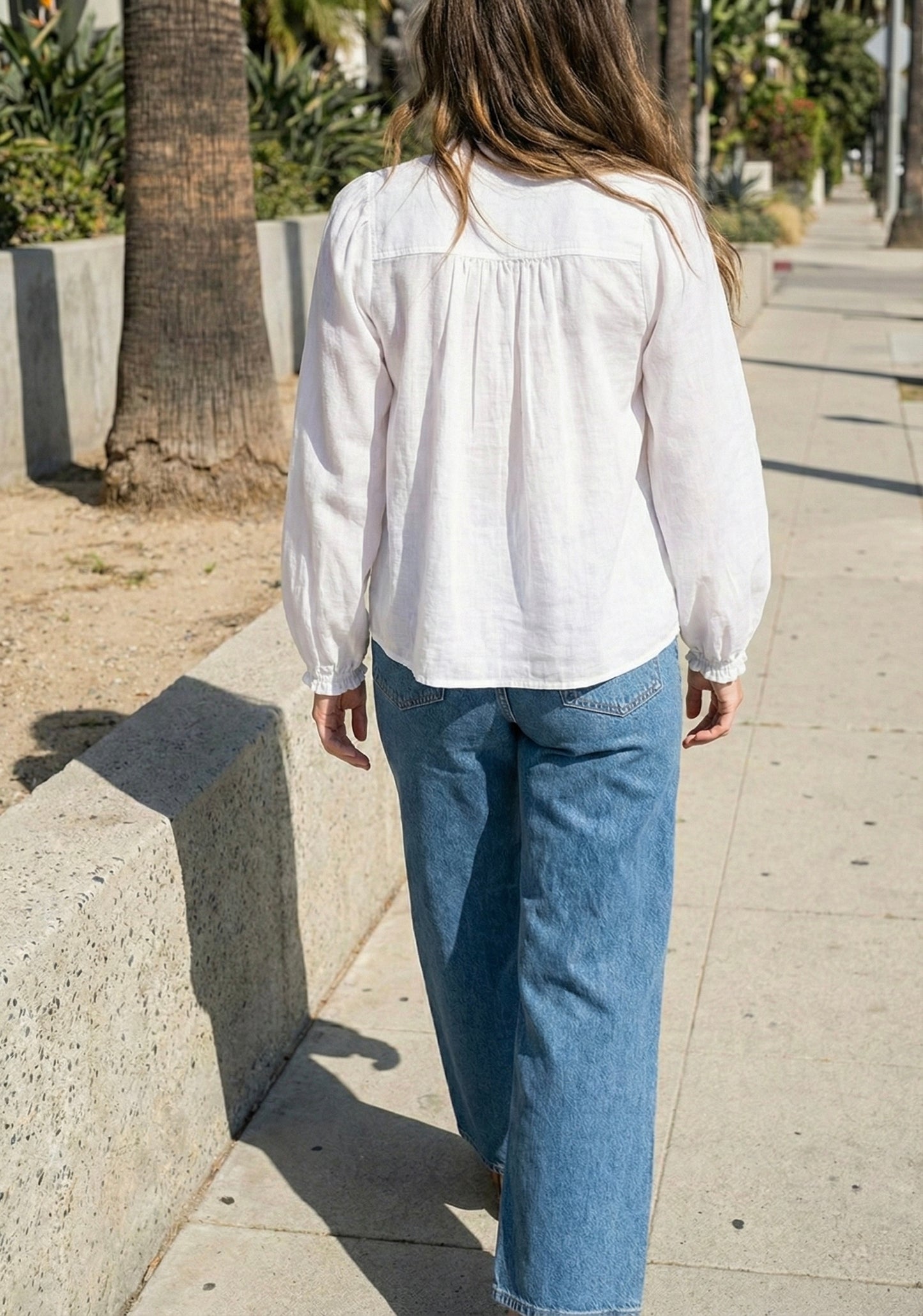 BLOUSE À COL LIEN ET MANCHES ÉVASÉES