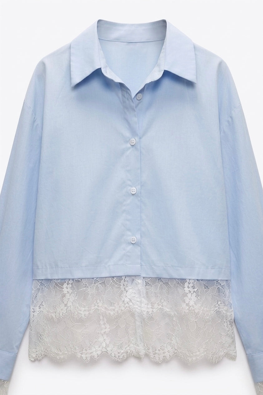 CHEMISE BLEUE DÉTAIL DENTELLE