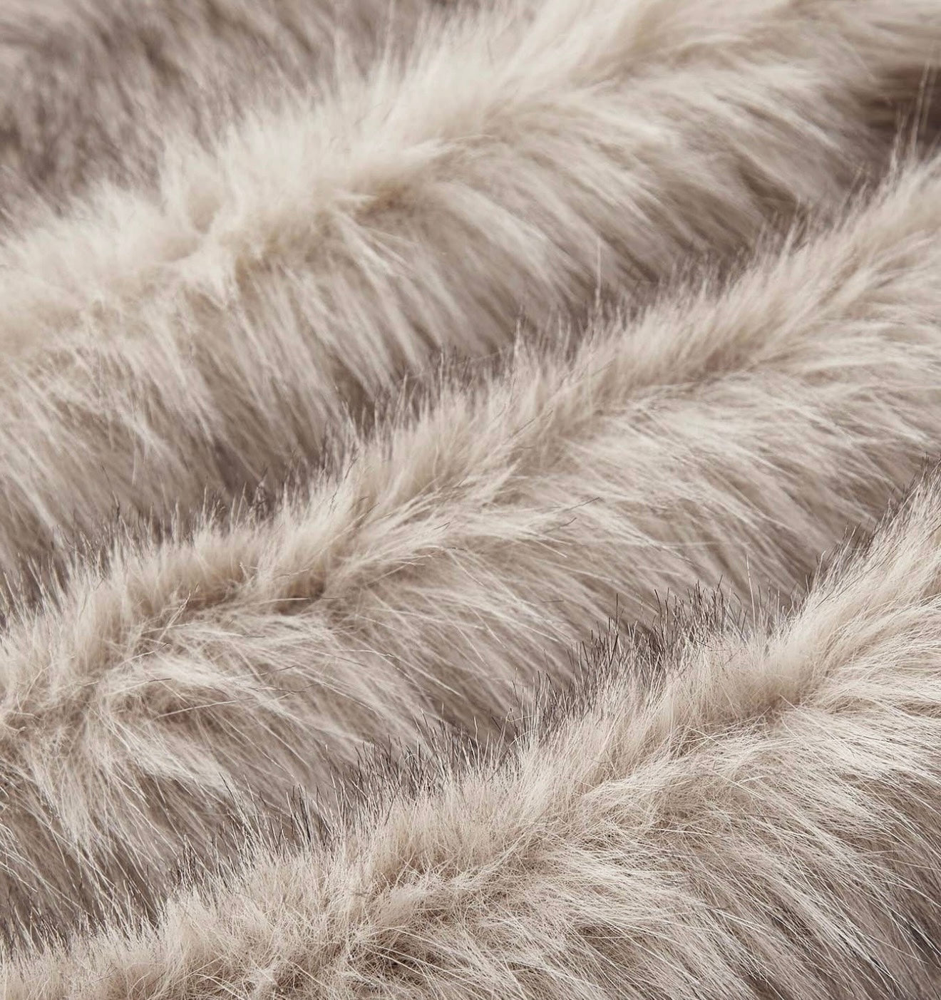 GILET SANS MANCHES EFFET FOURRURE