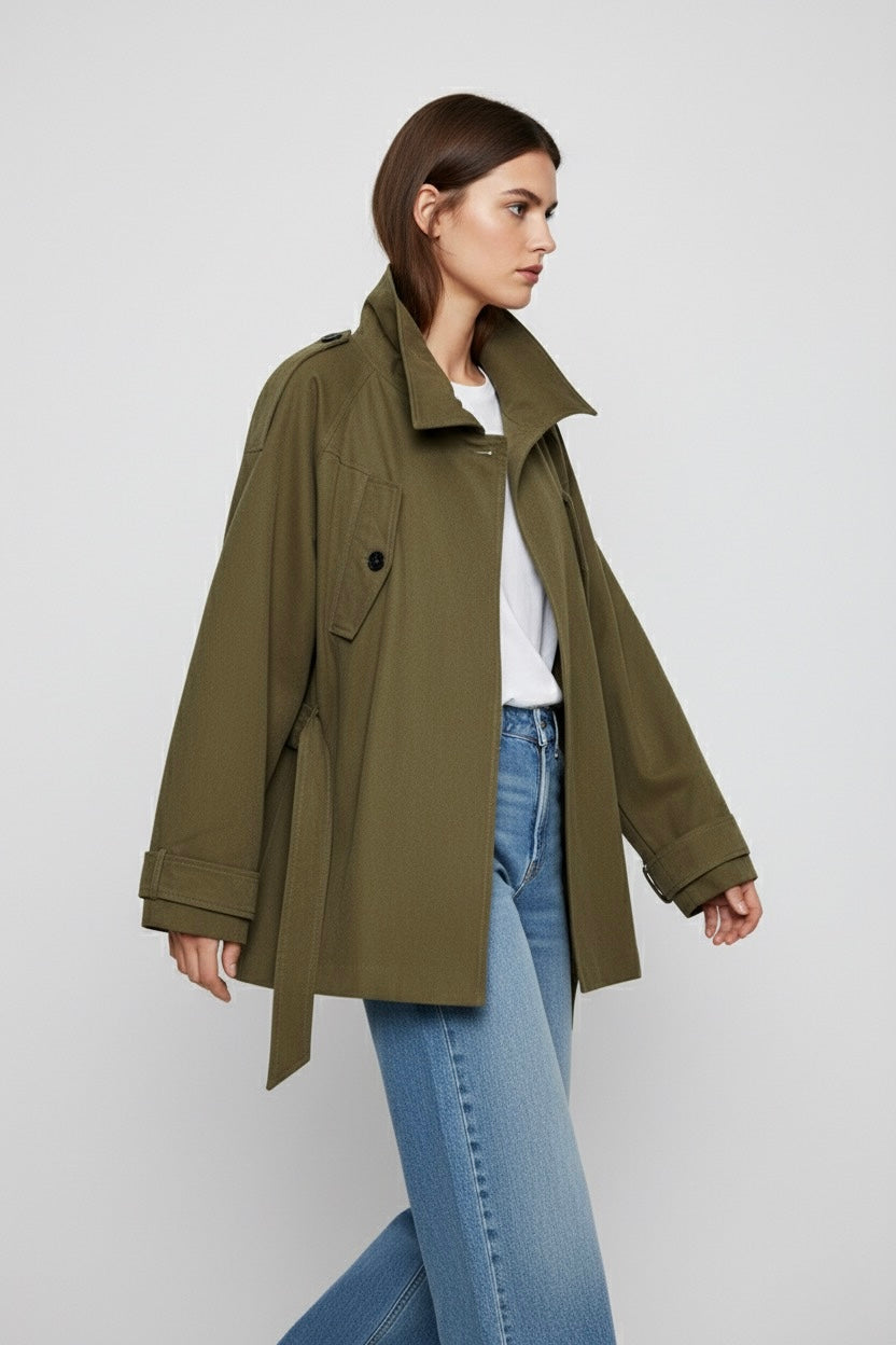 VESTE STRUCTURÉE À COL MONTANT
