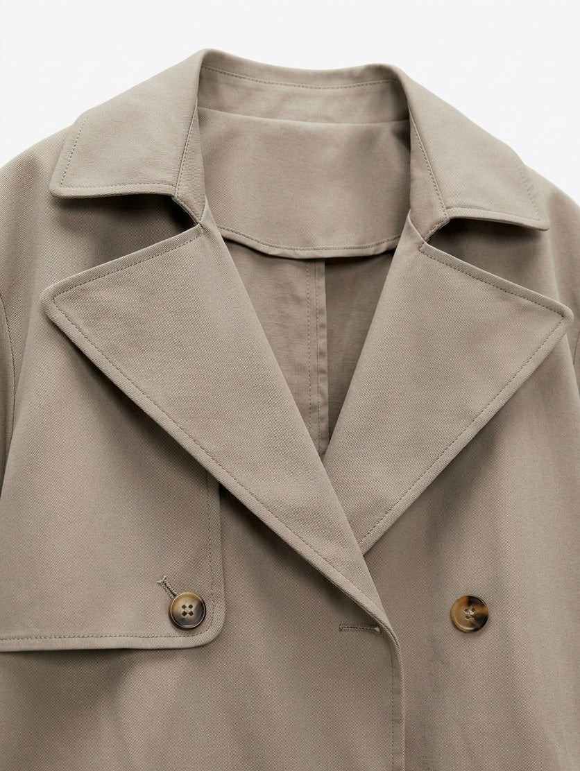 TRENCH-COAT COURT À DOUBLE BOUTONNAGE BEIGE
