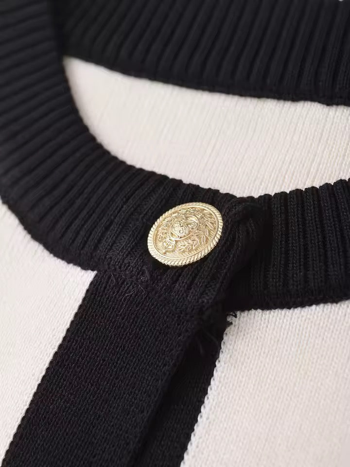 CARDIGAN CONTRASTÉ À BOUTONS DORÉS
