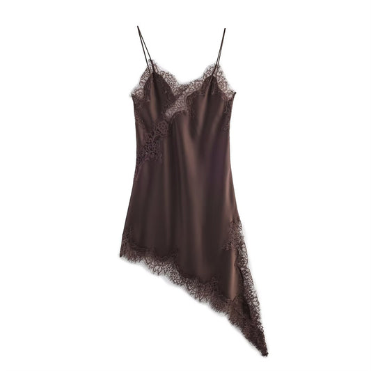 ROBE ASYMÉTRIQUE EN DENTELLE