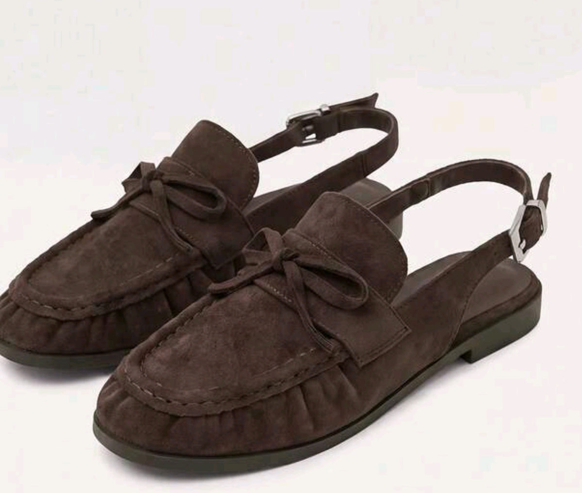 MOCASSINS  EN DAIM À SOUFFLETS