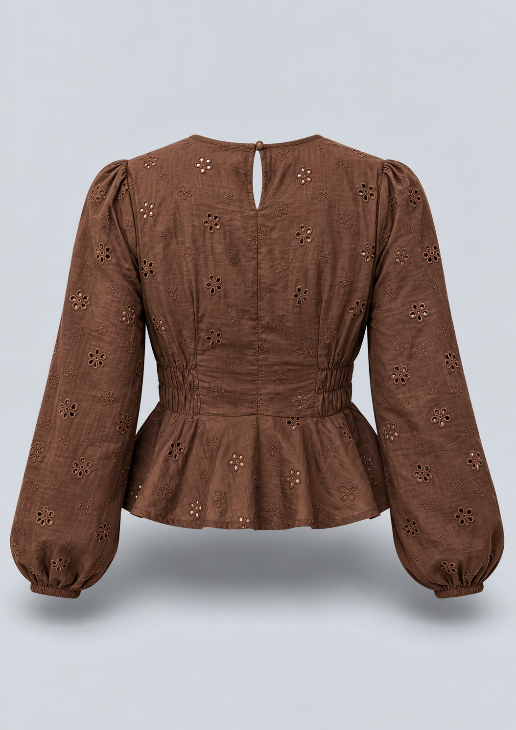BLOUSE À BRODERIES FLORALES ET BAS ÉVASÉ