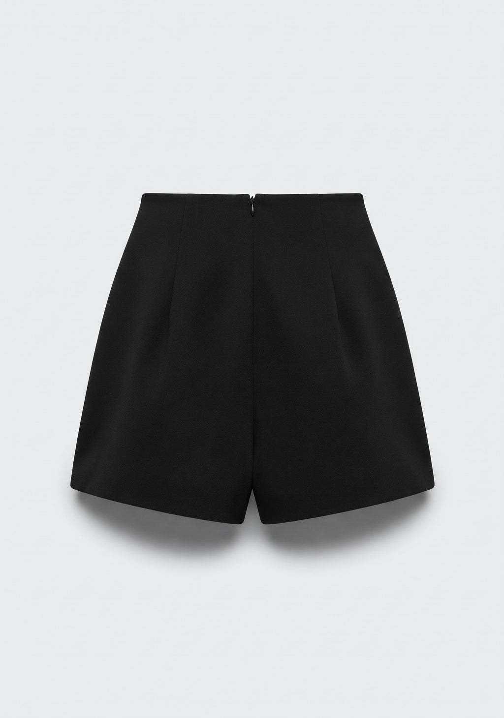 MINI JUPE-SHORT ASYMÉTRIQUE À BOUTONS MÉTALLIQUES