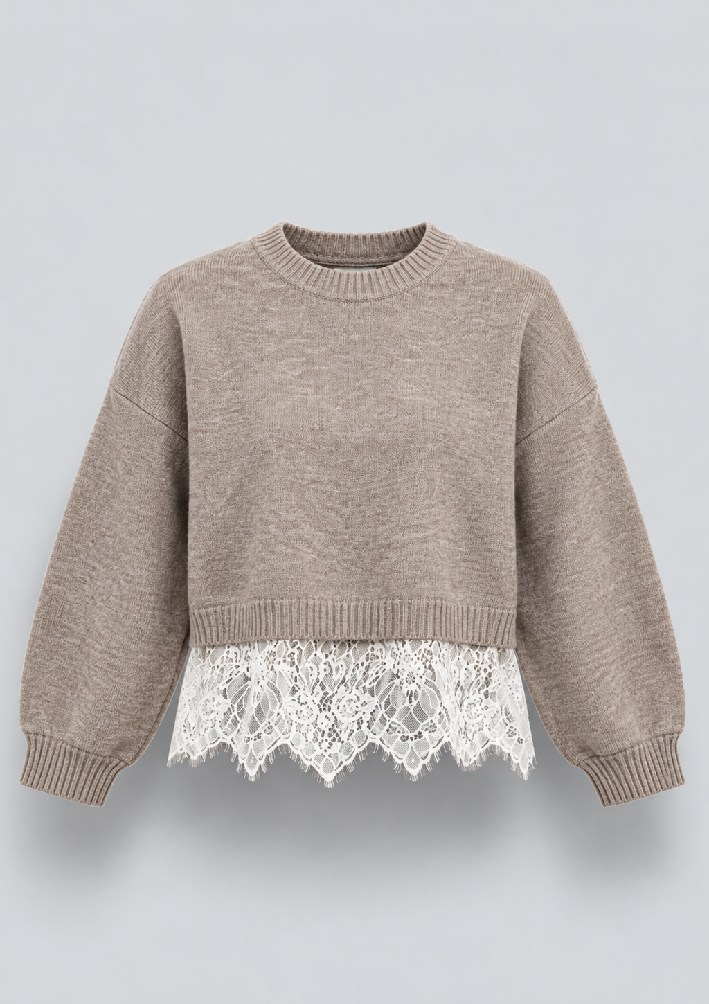 PULL EN MAILLE À BAS EN DENTELLE