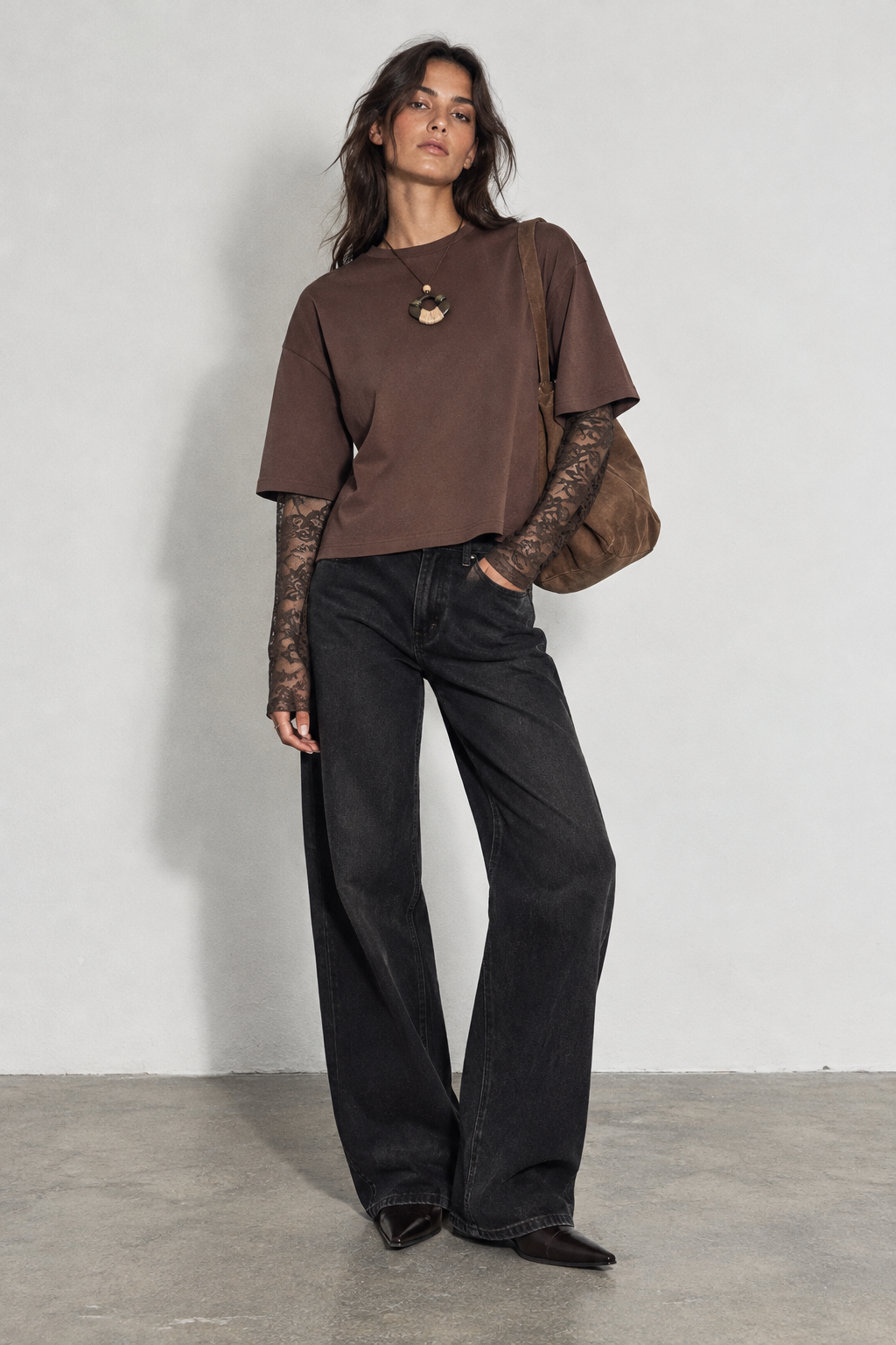 T-SHIRT BI-MATIÈRE À MANCHES EN DENTELLE (Copie)