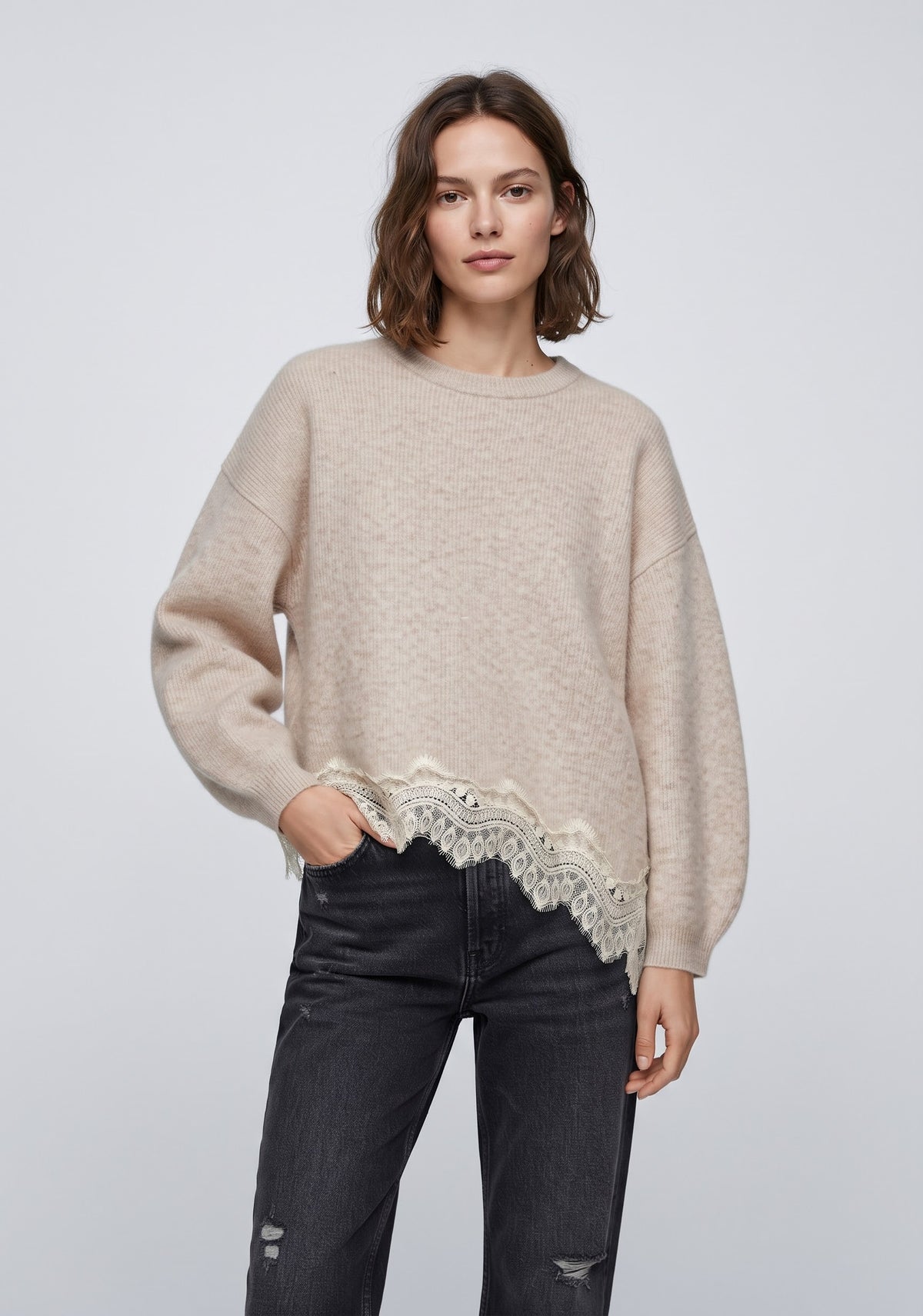 Pull oversize à finition en dentelle