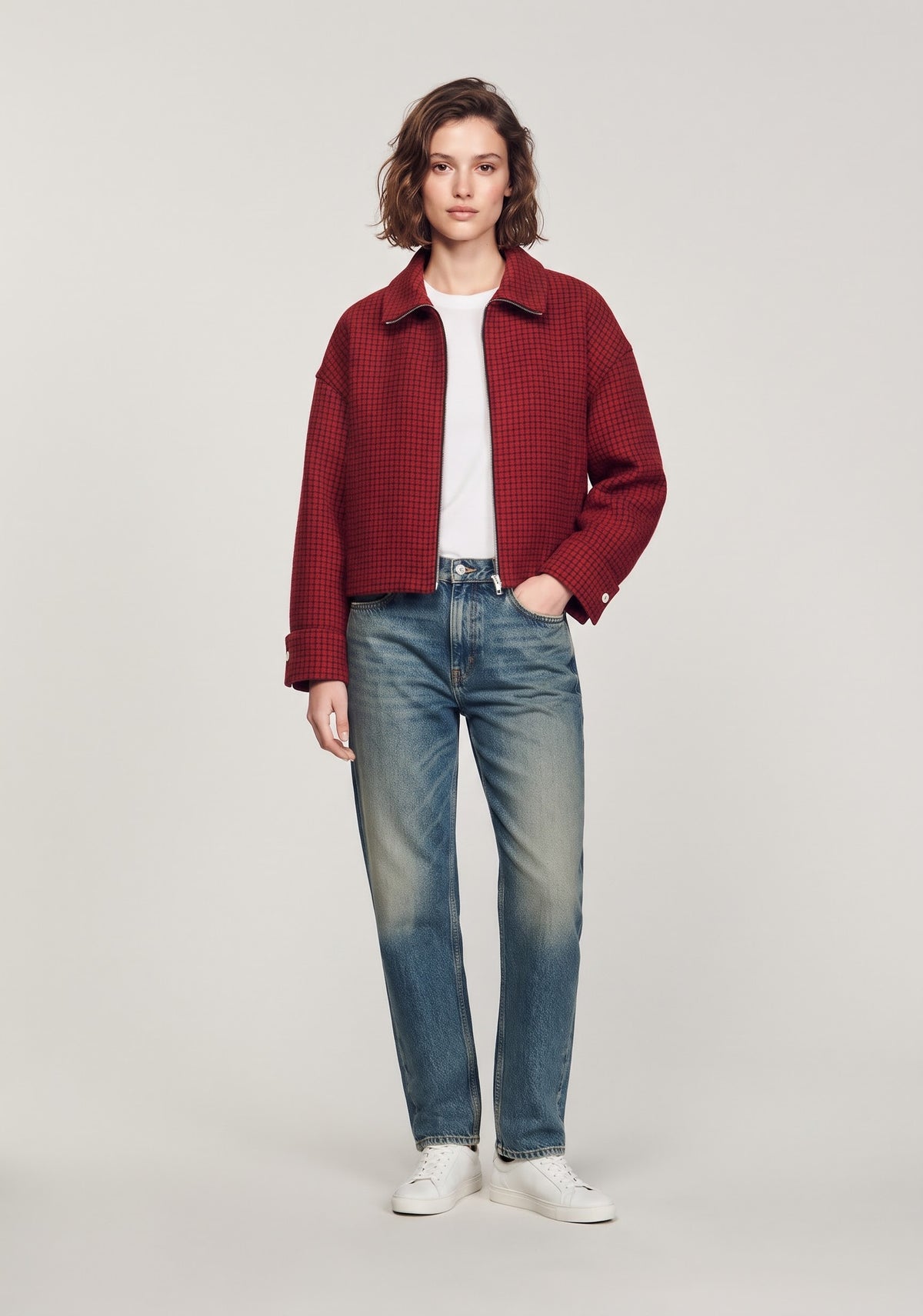 VESTE COURTE TEXTURÉE À CARREAUX