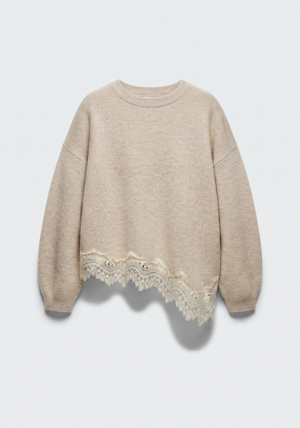 Pull oversize à finition en dentelle
