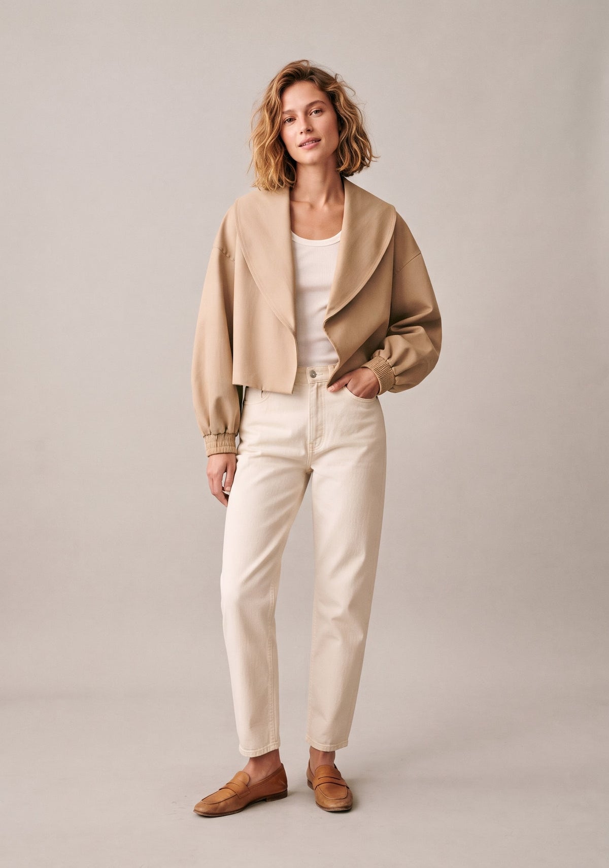 VESTE COURTE CROISÉE À COL CHÂLE